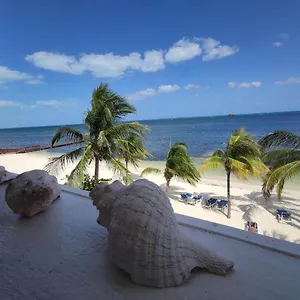 front-beach-condo-mar-caribe-ocean-relaxing-view-cancun.quintano-roohotels.com/